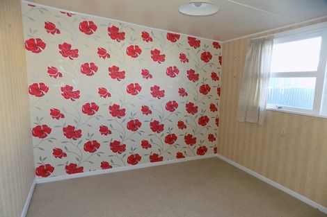 Photo of property in 711 Ballantyne Street, Frimley, Hastings, 4120