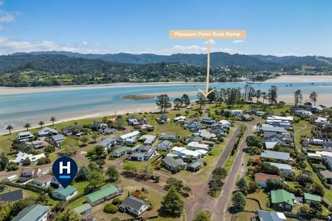 Photo of property in 5 Golden Hills Drive, Pauanui, Hikuai, 3579