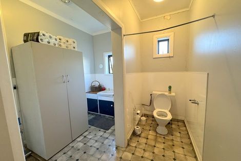 Photo of property in 25 Mccallum Street, Dannevirke, 4930