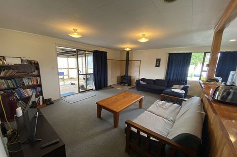 Photo of property in 44 Valley Road, Hikurangi, 0114