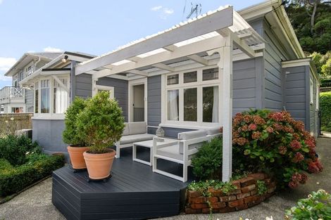 Photo of property in 25 Totara Street, Eastbourne, Lower Hutt, 5013