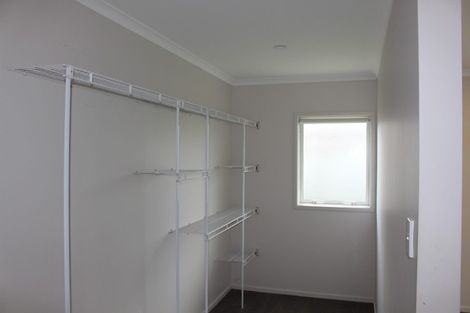 Photo of property in 2 Malbec Place, Huapai, Kumeu, 0810