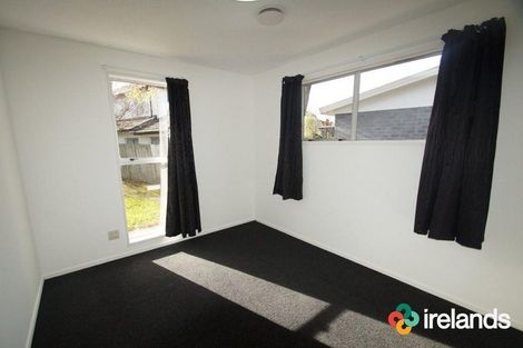 Photo of property in 6a Auburn Avenue, Upper Riccarton, Christchurch, 8041