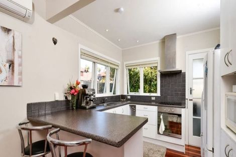 Photo of property in 1/13 Otakau Road, Milford, Auckland, 0620