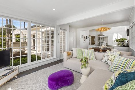 Photo of property in 21 Fancourt Street, Karori, Wellington, 6012