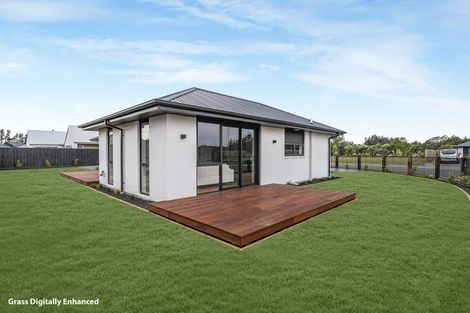 Photo of property in 54 Greig Crescent, Amberley, 7481