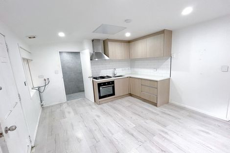 Photo of property in 22 Botany Road, Howick, Auckland, 2010