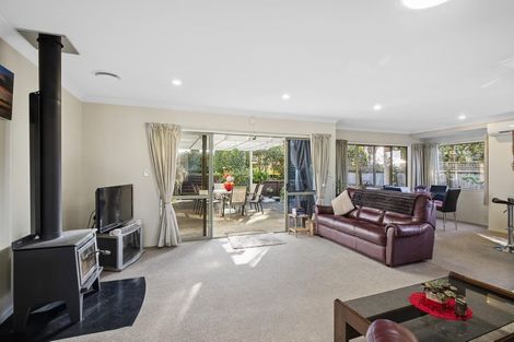 Photo of property in 65 The Glade South, Pukekohe, 2120