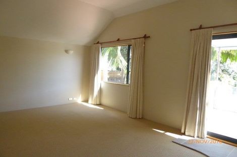 Photo of property in 28 Comins Crescent, Mission Bay, Auckland, 1071
