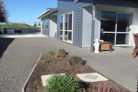 Photo of property in 15a Thomas Place, Foxton Beach, Foxton, 4815