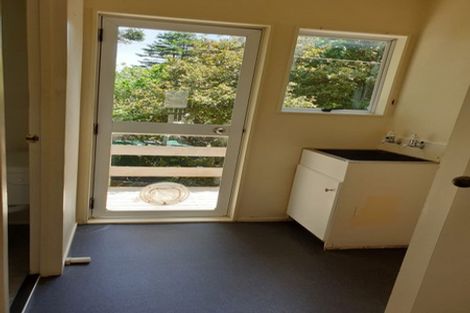 Photo of property in 218 Wade River Road, Wade Heads, Whangaparaoa, 0932