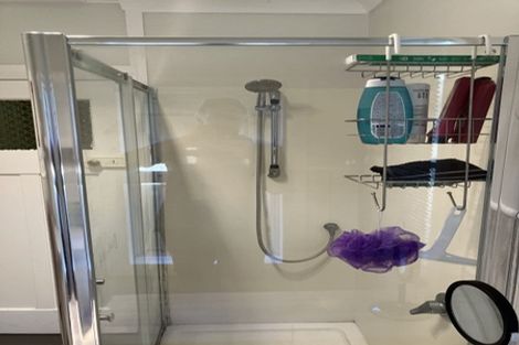 Photo of property in 8 Taungata Road, York Bay, Lower Hutt, 5013