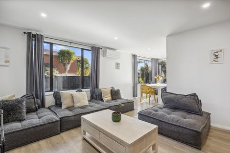 Photo of property in 2 Rutland Street, Mornington, Dunedin, 9011