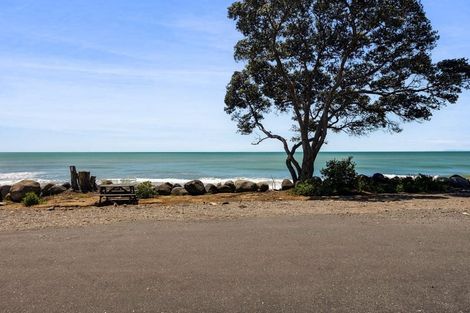 Photo of property in 20 Onaero Beach Road, Onaero, Waitara, 4383