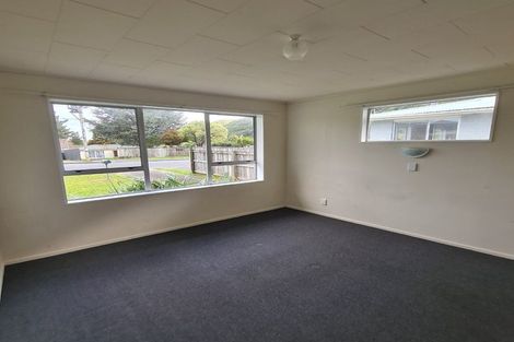 Photo of property in 15 Gillespies Road, Birchville, Upper Hutt, 5018