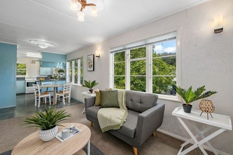 Photo of property in 87 Horoeka Street, Stokes Valley, Lower Hutt, 5019