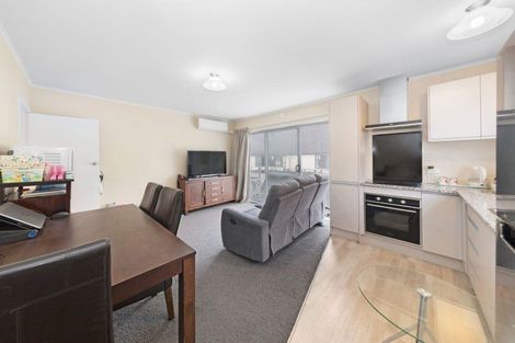 Photo of property in 5/720 Manukau Road, Royal Oak, Auckland, 1023