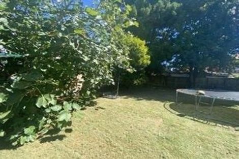 Photo of property in 51 Beach Road, Te Atatu Peninsula, Auckland, 0610