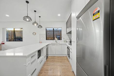 Photo of property in 113 Tiriwa Drive, Massey, Auckland, 0614