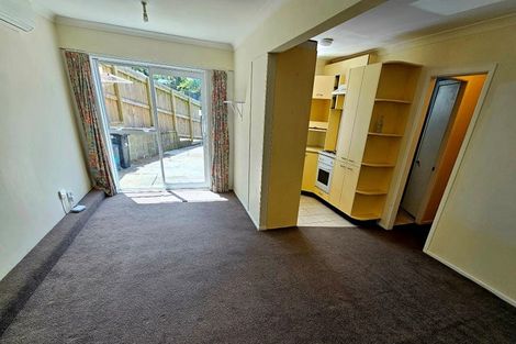 Photo of property in 40 Ruskin Road, Newlands, Wellington, 6037