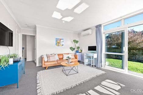 Photo of property in 90b Stokes Valley Road, Stokes Valley, Lower Hutt, 5019