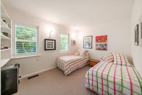 Photo of property in 9 Chatsworth Road, Silverstream, Upper Hutt, 5019