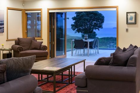 Photo of property in 85 Marine Parade, Mount Maunganui, 3116