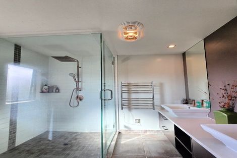 Photo of property in 21 Dressage Lane, Greenhithe, Auckland, 0632