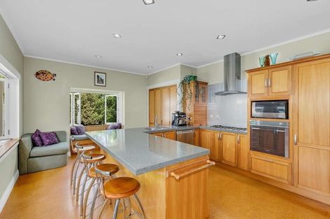 Photo of property in 67 Harbour View Road, Point Chevalier, Auckland, 1022