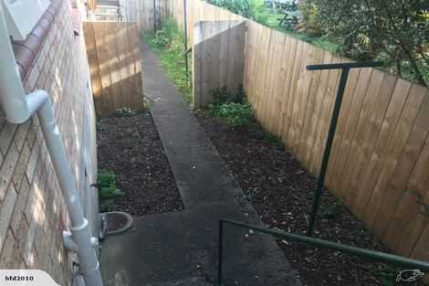 Photo of property in 2/188 Captain Springs Road, Onehunga, Auckland, 1061