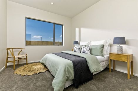 Photo of property in 3 Tarras Road, Kumeu, 0810