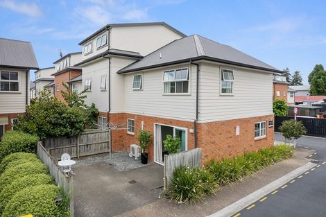 Photo of property in 30 Chiefs Court, Hamilton East, Hamilton, 3216
