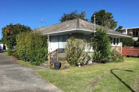 Photo of property in 26 Evelyn Place, Hillcrest, Auckland, 0627