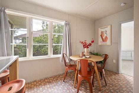 Photo of property in 40 Andrew Avenue, Roslyn, Palmerston North, 4414