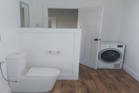 Photo of property in 2 Hinemoa Street, Birkenhead, Auckland, 0626