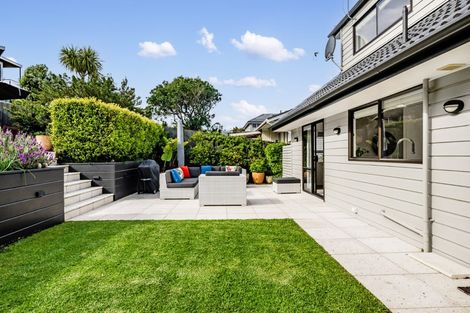 Photo of property in 86 Hebron Road, Waiake, Auckland, 0630