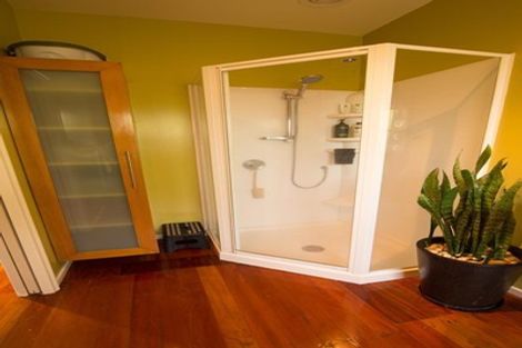 Photo of property in 4 Tomo Street, New Lynn, Auckland, 0600