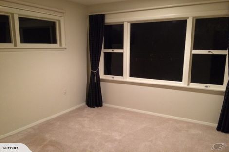 Photo of property in 10 Sherwood Lane, Cashmere, Christchurch, 8022