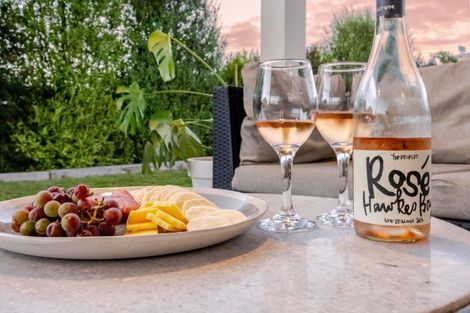 Photo of property in 13 Bell Street, Otane, 4202