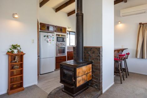 Photo of property in 1 Hartley Street, Foxton Beach, Foxton, 4815