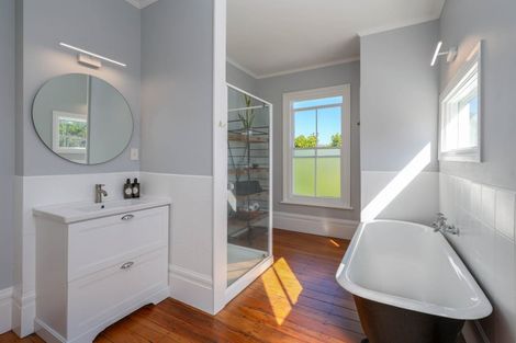 Photo of property in 359 Hardy Street, Nelson, 7010