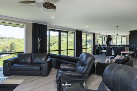 Photo of property in 153 Wheatstone Road, Wainui, Gisborne, 4073