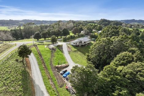 Photo of property in 694 Silver Hill Road, Wellsford, 0974