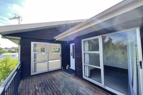 Photo of property in 4 Lynngate Place, Hillcrest, Auckland, 0627