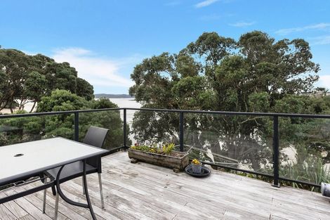 Photo of property in 9a Lynch Street, Point Chevalier, Auckland, 1022