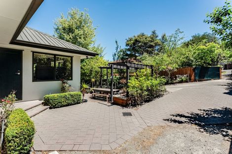 Photo of property in 4 Joseph Banks Drive, Whitby, Porirua, 5024