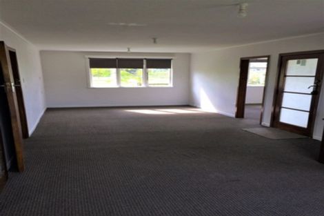 Photo of property in 265 Glenbrook Beach Road, Glenbrook, 2681