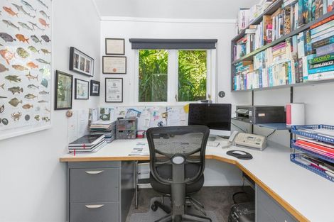 Photo of property in 154 Motuhara Road, Plimmerton, Porirua, 5026