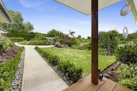 Photo of property in 1369 Egmont Road, Egmont Village, Inglewood, 4386