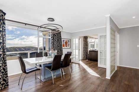 Photo of property in 6 Iona Place, Papakowhai, Porirua, 5024